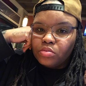 Meet your Posher, Nicole